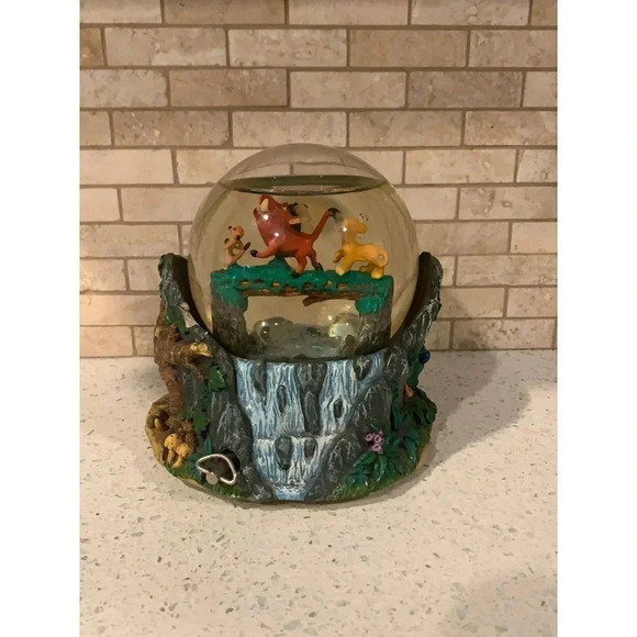 Snowglobe Lion King Simba Timon Pumba Rafiki Hakuna Matata Pride Lands Disney. - Picture 3 of 8